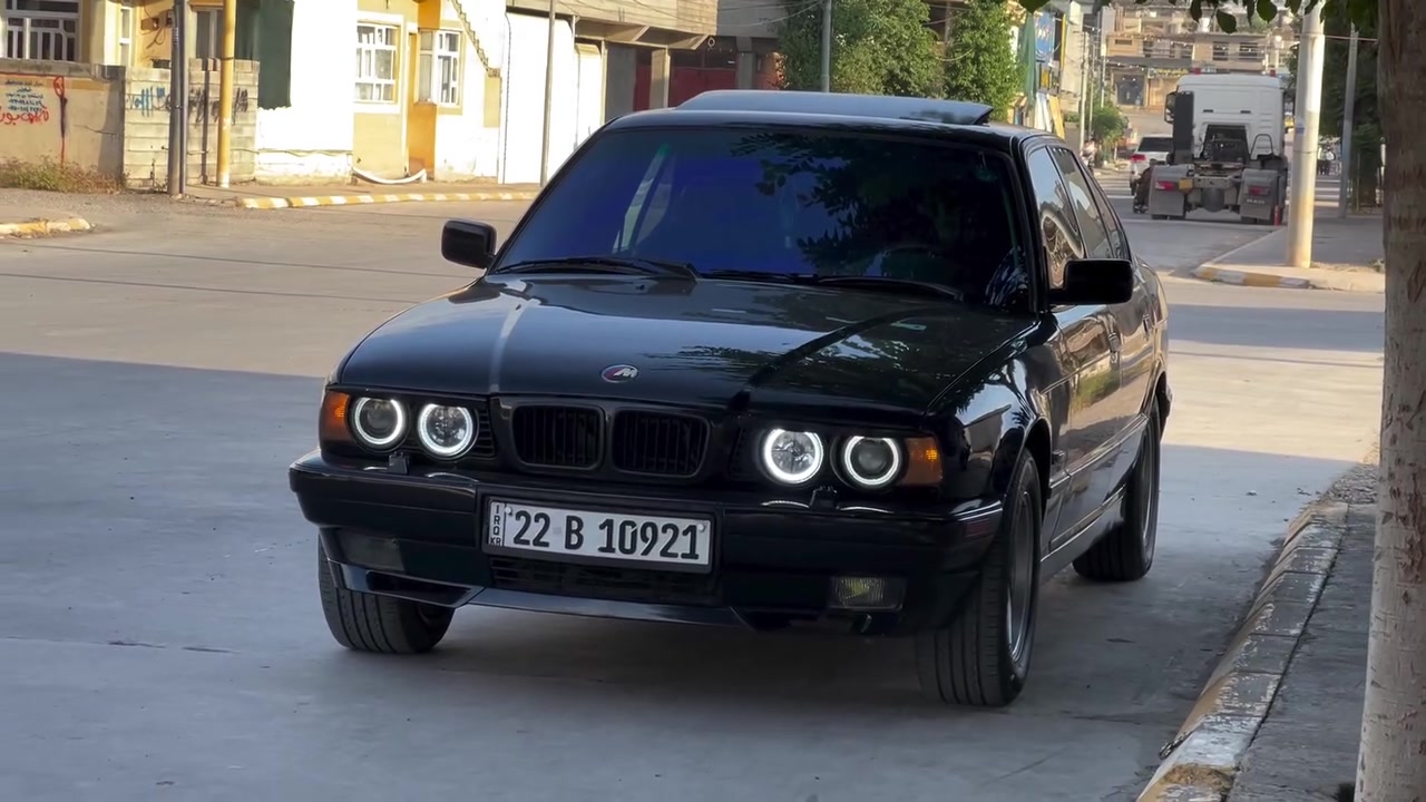 ماشاء الله من كل الناحیات
525 أوتوماتيك بلاد موديل 1994، تبريد يعمل من السويتش، مروحة كهربائية، زر S بشرط، السنوية جديدة لغاية 2031 وباسمي، تحويل وغرامة بشرط.
تلفون، 2 جام كهرباء، كشنات جلد، كهربائيات وهیتر شغال.
بدون دعم ولا ضربة بشرط الجير والمحرك، السلايد والسيارة ماشاء الله في قوتها.
أكزوز سبورت سالانسة، السعر 78 ورقة ($7,800) قفل للبيع.
للمعاملة لا ترسل رسالة يرحم والديك.
***********
