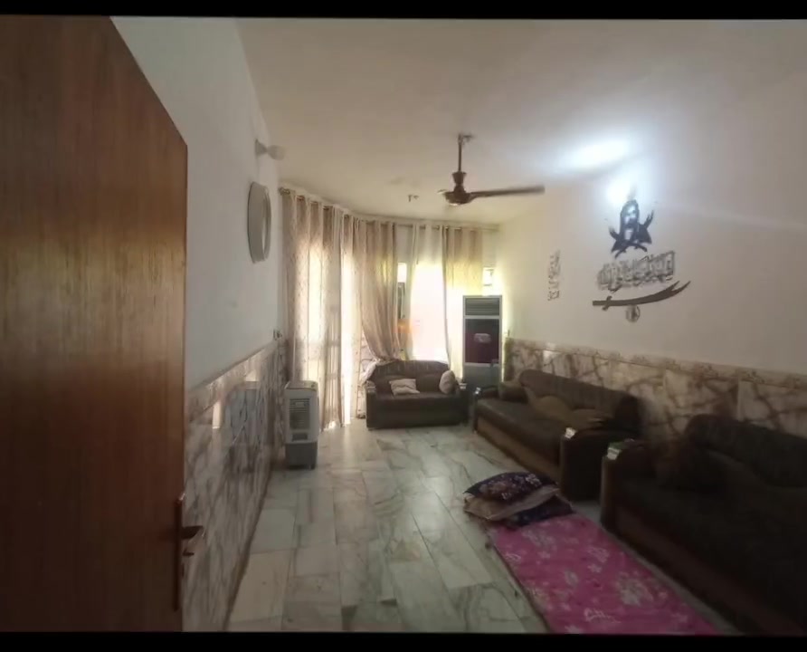 يا الله
بيت مساحة ١٥٠م 
السعر ٧٨ طابو صرف تحويل مباشر
يحتوي على ٢ غرف نوم وصاله واستقبال ومطبخ وكراج ومجمعات ٢ صحيه متكون من طابق واحد 
الموقع معمل السوس توزيع الموظفين 
خدمات كامله واصل  
للأستفسار أكثر 
مراجعة مكتب دار السلام
 بحي الموظفين
 او الاتصال 
ابو حيدر 
***********
***********
ابو حوراء 
***********
***********

