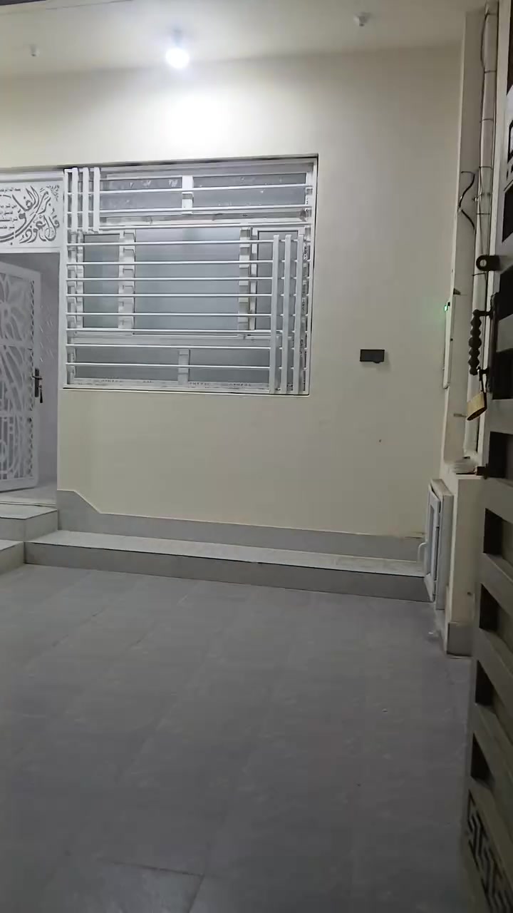 خلف النقطه الخلفيه • ١٥٠م • بناء حديث