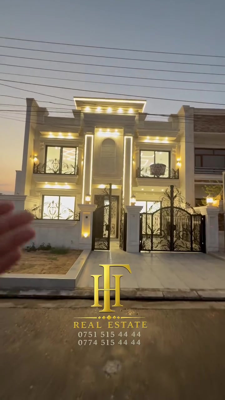 بيت  للبيع مساحة200 متر موقع مميز سيدو بارك شارع 20 واجهة الشروق  مرمر كبس طابق اول استقبال صالة مطبخ حار مطبخ بارد غرفة طابق اول وثلاث غرف طابق ثاني نظام سويت البيت صفر زيرو حصري لدى مكتب عقارات فرهاد شيخ بزيني  للأستفسار الاتصال أو واتساب على الرقم ***********
