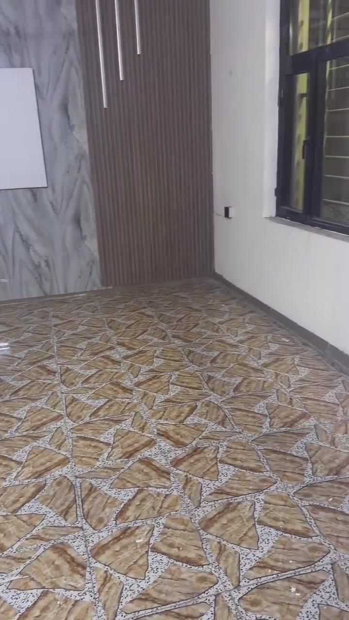 بيت للايجاربلاخطل قرب جامع الصديق داخل قيصريه للاستفسار اتصال عالرقم ***********
