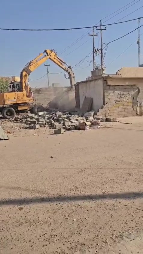 تفليش الدور ورفع الانقاذ وتعديل الارضيه مااخذ كلشي بمواده فقط الاتصال ***********
