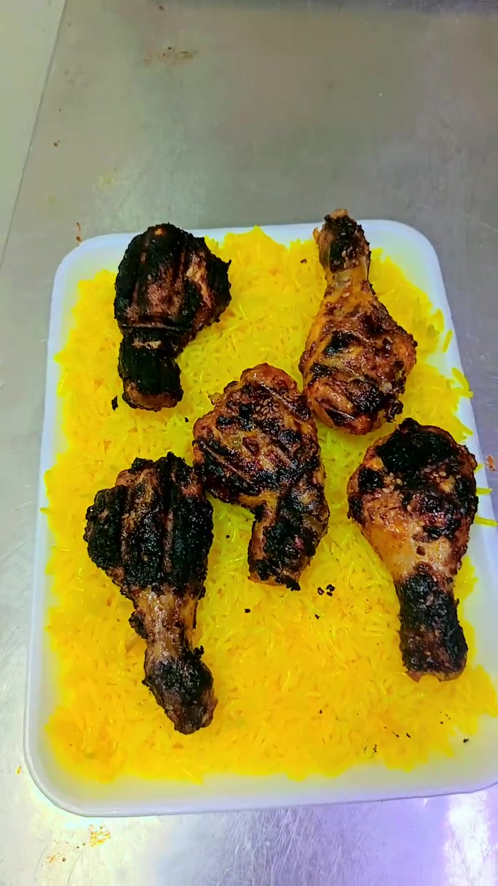 عروض جكن فرش  جرب الطعم  دجاج طازج دبح يومي تكه تموت كلش لذيذه  اجنحه  تخبل فاهيتا   مقبلات باب اول  ....العنوان يم البنزيخانه  يم  محل ابو الصمون تشرفونا وتنورونا  للطلب والاستفسار  ***********

