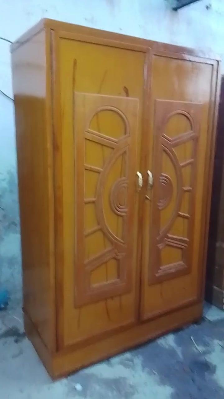 كنتور تسكام خشب ثقيل جدا نضيف مصبوغ وملمع وجاهز سعره125وب مجال بسيط مكان بالقاسم ***********
