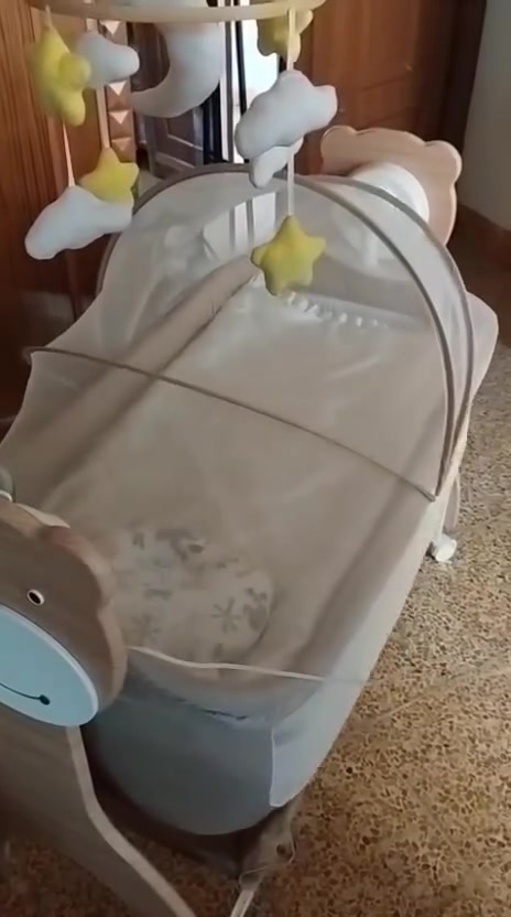 السلام عليكم
تخت كهربائي للبيع 

مستخدم قليل 

النظافة فووول 

السعر/ ٩٥ ألف 

رقم الموبايل/ ***********
