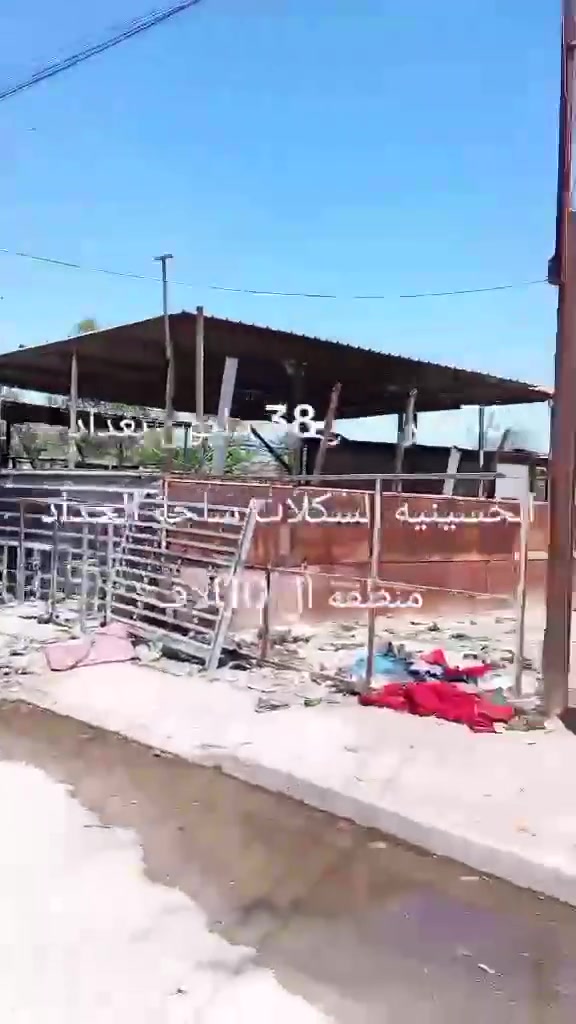 مشتمل للبيع ٥٠ متر واقع حال ٦٠ مربع على ساحه جديد مكون من استقبال ومطبخ وغرفه نوم ترك وحمام وملحقاته للاستفسار ***********
