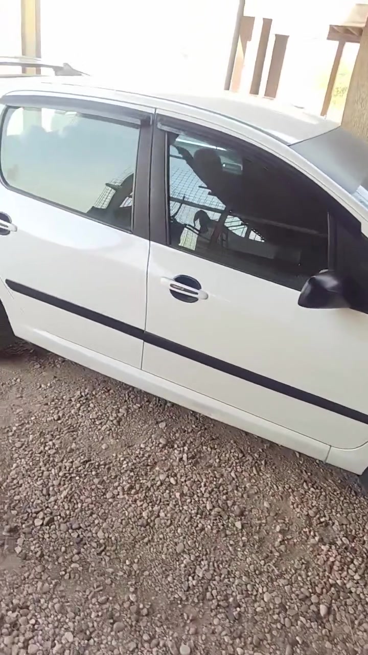 بيجو فرنسي • كير عادي • محرك جديد