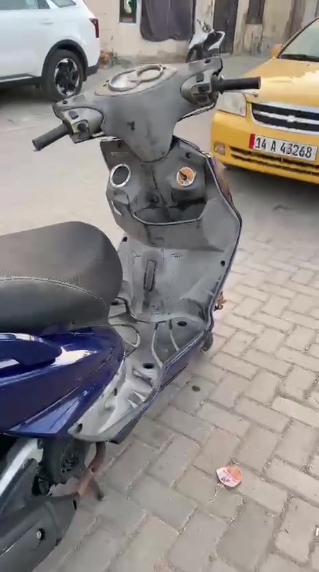 سلام عليكم سكنس فحل كوري لبيع الدراجه خير من الله كله بلاديه كشر أو مكينه شلعه أو معدل دراجه مكينته خير من الله لا نضوح ولا تبخير ولا تنقيص كهربائياته كله شغاله سعر 750 أو بيه مجال مكان بغداد الشعله الرقم   ***********
