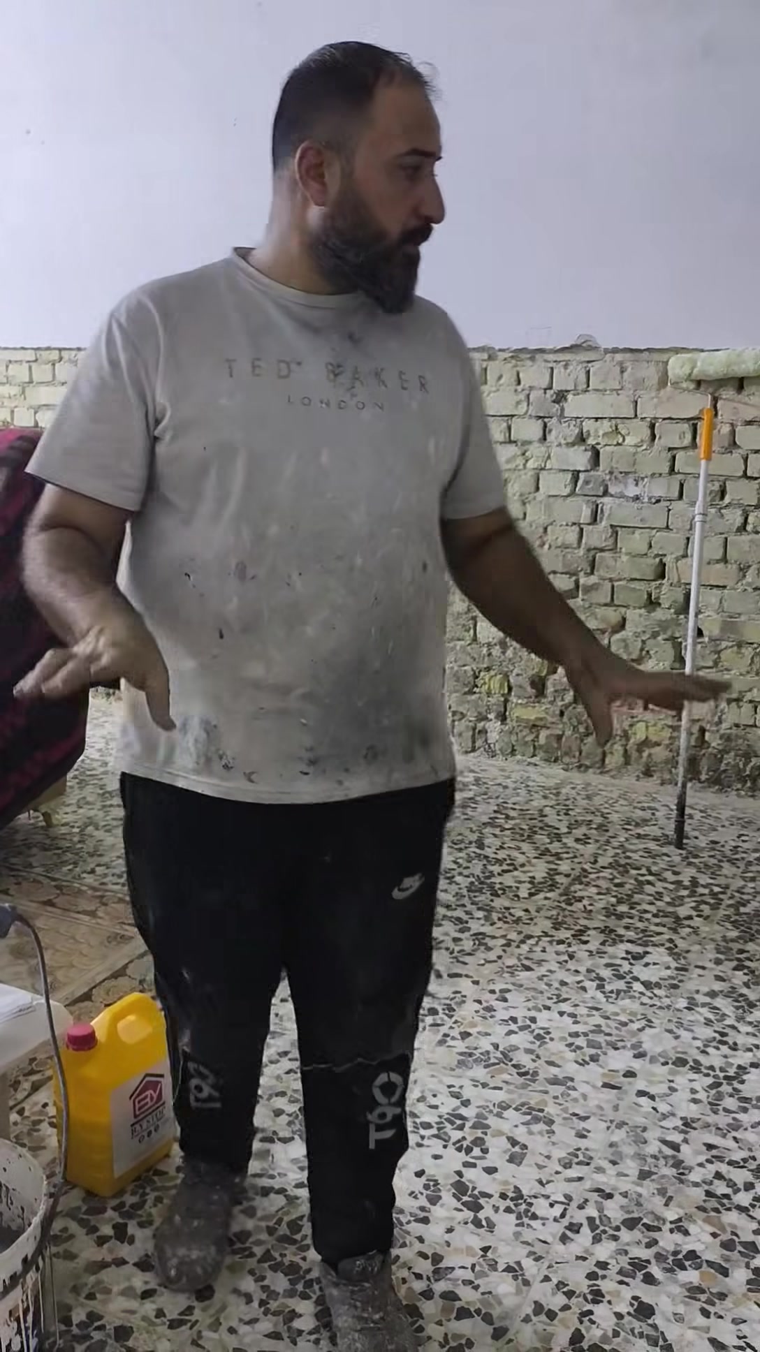 ياالله تم إنجاز عمل استقبال بعد مراحل العمل  جبس بورد معه طلس وصبغ وضلع ابلازمه واناره.  وان شاء الله ينال اعجابكم أعمالي. اخوكم حيدر ابو رقية الاصباغ والديكورات المنزليه وجميع انواع التصاميم الديكورات ***********

