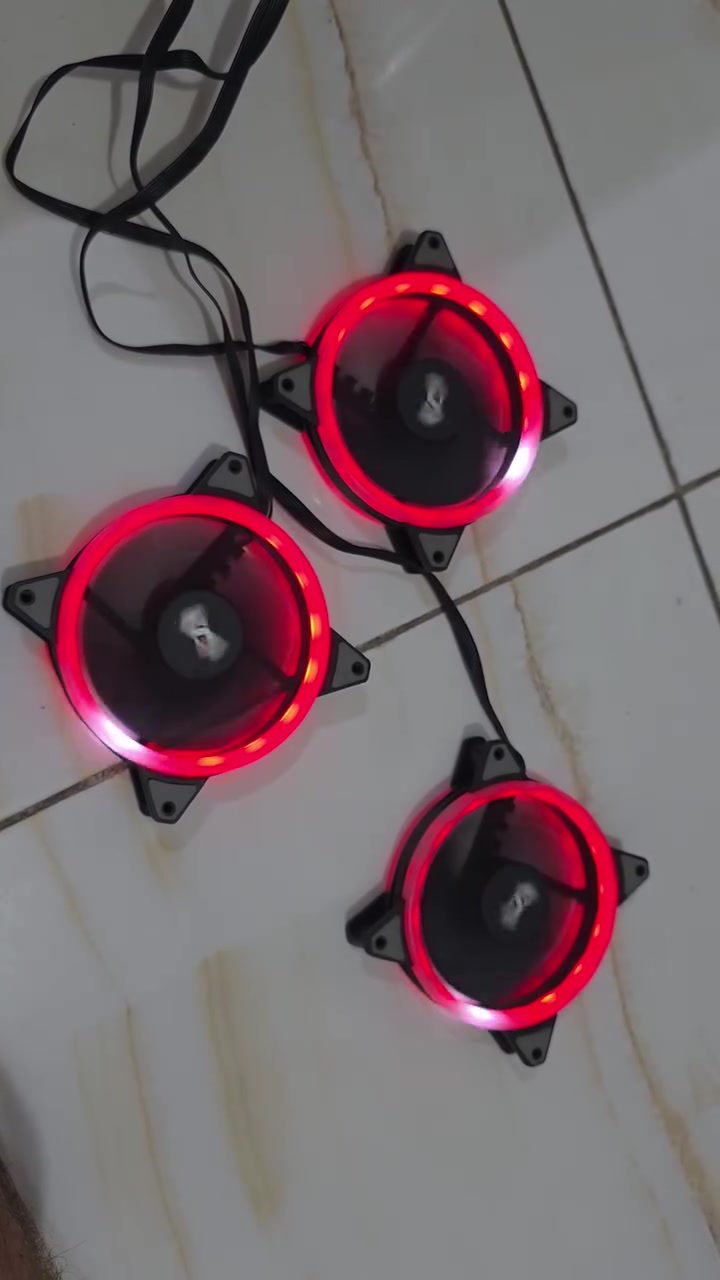 مراوح كيس • ترمالتيك RGB • دارك فلاش ARGB