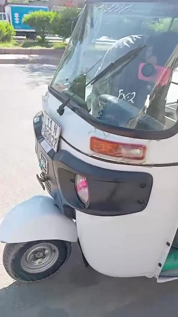 سلام عليكم هورن براد للبيع فحمتين ابواقه سوريه تحوير عباس ستار رقمي ‭***********‬ ومتواجد على الفيس
