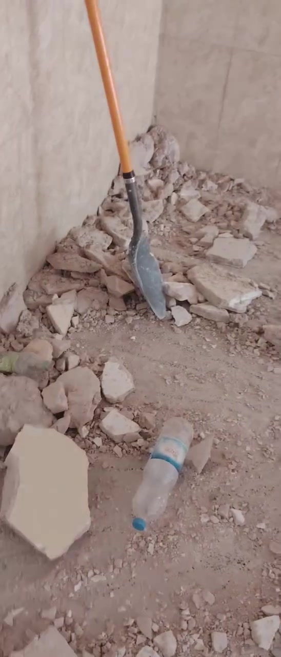 يا الله كادر عمال نشتغل كلشي تفليش ارضيات تدخيل سبيس حدل ارضيه حفر وتفليش ارضيه تصعيد مواد بناء تنضيف بيوت صب. تشربت  سطوح. اتصل ودلل *********** بيه وات ساب
