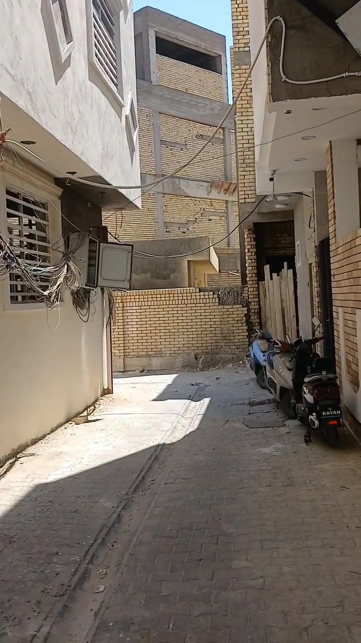 مشتمل ارضي معزول باب واحد مساحه ٦٠الايجار في الكاظميه الاستفسار على هذا الرقم ***********

