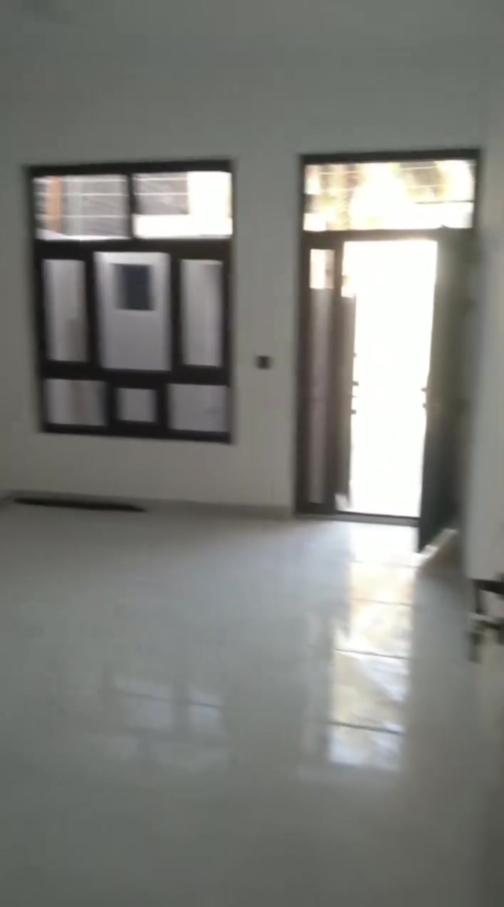 بيت سكني • ١٠٠م • ٣غرف