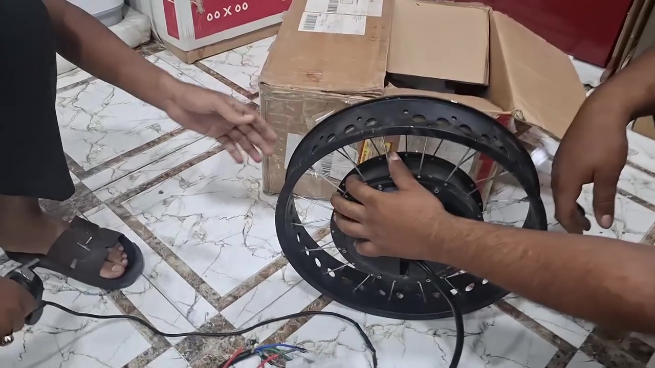 محرك كهربائي • ٣٠٠٠ واط • ٤٨/٦٠/٧٢فولت