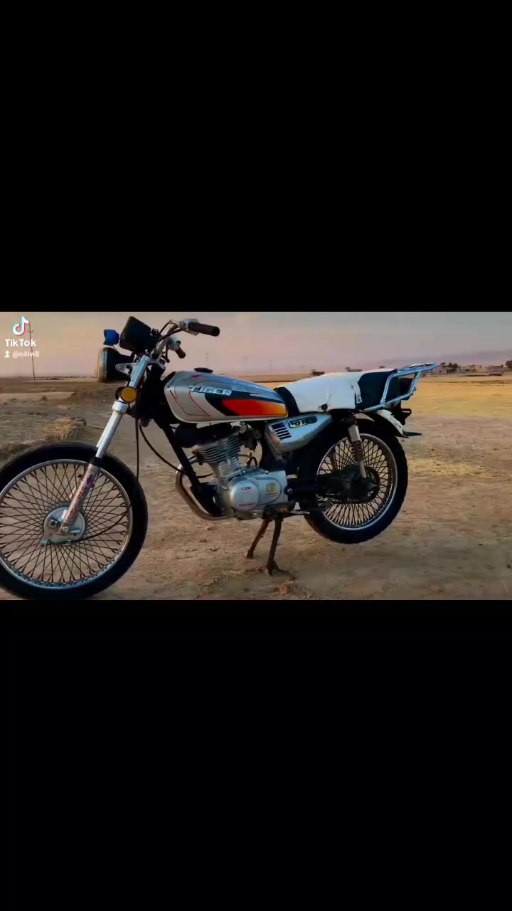 السلام عليكم تايكر 2019
محرك مفتوح مره وحده.
مبدل كلجات.
مبدل بنزات.
كابريته جديده. 
محرك شرط لا صرف ولا نفخ.
ماطور ماتصرف عليه ربع يعوزو بس اشاير.
سعرو 280 قفل قفل.
مكاني جنوب الموصل القياره قاطع السبعاويين.
واتساب ***********.
