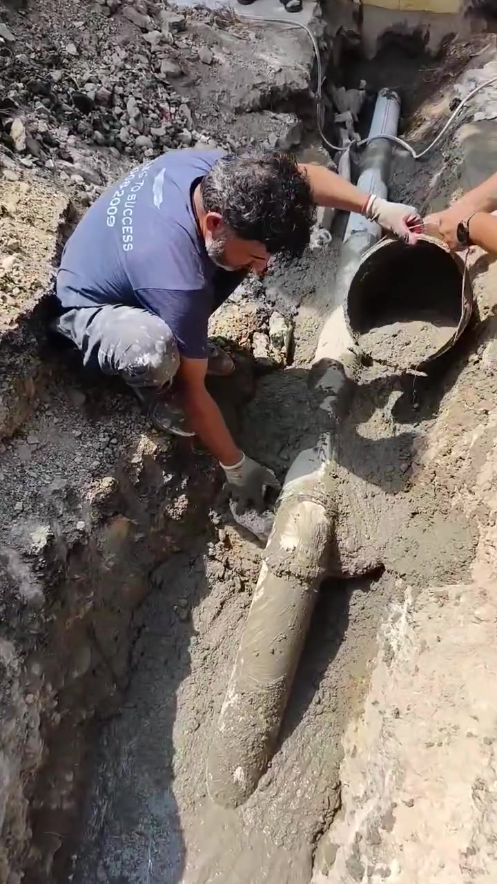 🛠عملنە الیوم في سلیمانیه ماء
 مجاري + صبغ 🛠

🚿 تنفيذ وتأسيس جميع أعمال الصحيات باحترافية وجودة عالية
✔️ تأسيس خطوط الماء والمجاري
✔️ تنصيب المغاسل والمراحيض والإكسسوارات
✔️ تركيب مضخات (مواتير) الماء والخزانات
✔️ صيانة التسريبات والانسدادات
✔️ تبديل وتمديد الأنابيب القديمة
✔️ تنفيذ أعمال الصحيات للمنازل والمحلات والمشاريع

📞 للحجز والاستفسار:
او تواصل واتساب واتصال :
***********
***********
