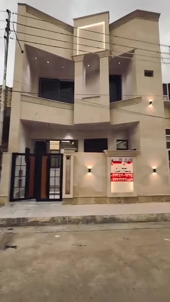 سلام عليكم اهنا وناسه أهالي حي دجلة الكرام يتوفر بيت 100 طابقين زيرو ممسكن البيت الارضيه مرمر الواجهيه مرمر الشبابيج اف بي بي سي البيت كله ديكورات المطبخ الواحه بورسلين 60×120  جاهز من كلشي اني صاحب البيت بيع مباشر
سلام عليكم اهنا وناسه أهالي حي دجلة الكرام يتوفر بيت 100 طابقين زيرو ممسكن البيت الارضيه مرمر الواجهيه مرمر الشبابيج الألمنيوم تركي  البيت كله ديكورات المطبخ الواحه بورسلين 60×120  جاهز من كلشي اني صاحب البيت بيع مباشر

طابق الارضي يتكون من ستقبال + مطبخ حار وبارد + صاله جبيره واسعه + حمام + غرفه + منور 

طابق الثاني يتكون من غرفتين نوم وصاله الغرفه الاماميه جبيره مع حمام داخل غرفه 

غرفه  الخلفيه هم بيها حمام داخل الغرفه 

طابق الاخير بيتونه سطح امامي وسطح خلفي 

رقم : ***********
