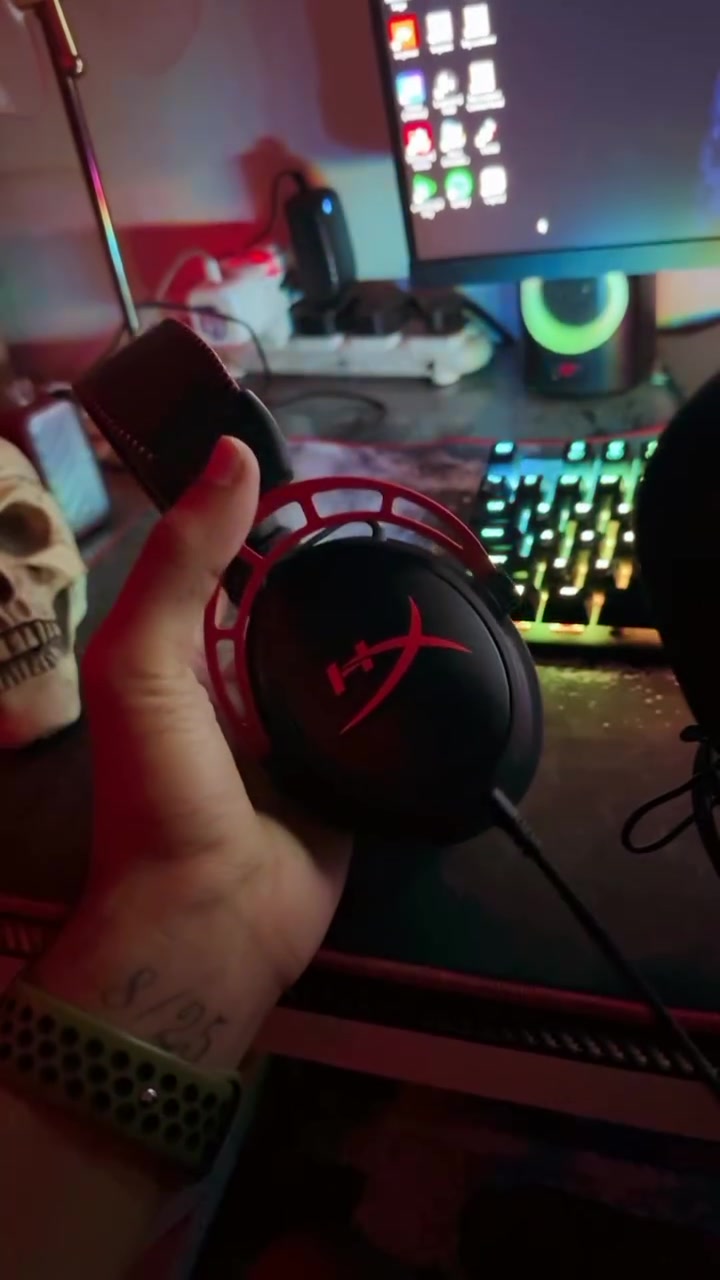 سلام عليكم تجميعه كامله للبيع
180HZ 24حجم msi شاشه
Asus من 4060ti8G كارت شاشه
المعالج i5جيل 144000F
T.FORS16 نوعيه رامات
تيرا ساته SSD1
بورسبلاي 600واط
كيس روكس قيطان
ماوس هايبركس افضل فئه +لوجتك 
كيبورد لوجتك +هايبركس ميكانكل
سماعه هايبركس الفا
كامره لوجتك 1080 جديده ممشتغله
مايك فيفان جداً حلو
مع سبيكرات ساوند صوت حلو مرتب 2
مع ميز حديد وجام كاربون فايبر حجم 180/60
كرسي هافت نوعيه كلش حلوه اناره LED
للاستفسار السعر مليون و750 و بيه مجال ***********
