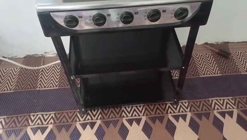 سلام عليكم قراض البيع كلش نضيفات
طباخ ريده 50 ميز بلازمه ريده40بيهن مجال ولله نضيفات بعدهن جداد ولله مكاني المدائن رقم ***********واتساب رقم ثاني تصال ***********
