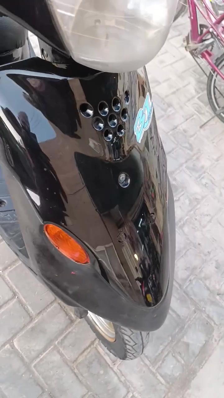 دراجة بي جي نضيفة للبيع مكانه بغداد حي العامل 350 هاتف *********** واتساب موجود
