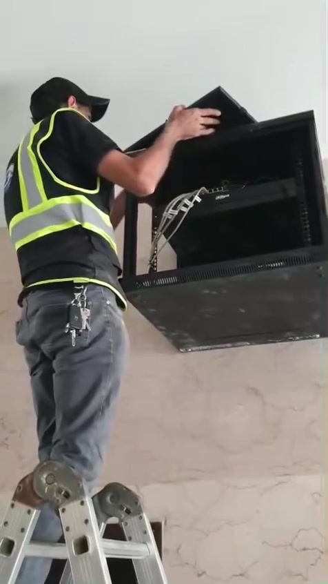 📡 أعمالنا التقنية بخبرة وكفاءة عالية 🔧
نقدّم لكم خدماتنا المتكاملة في مجال الأنظمة الذكية والحلول الحديثة:
1️⃣ تجهيز ونصب كاميرات المراقبة بجميع الأنواع والمناشئ.
2️⃣ أنظمة إنذار الحريق من مناشئ عالمية مع تركيب وبرمجة احترافية.
3️⃣ منظومات الصوت (Sound System) للمؤسسات والمحال والمنازل.
4️⃣ شبكات الإنترنت – تجهيز، برمجة، وتحسين أداء المنظومة بحلول عالية الكفاءة.
5️⃣ الأقفال الذكية مع ربطها بالتطبيقات والتحكم بها عن بُعد بسهولة وأمان.
🔹 فريقنا مدرّب على أحدث التقنيات
🔹 نستخدم معدات حديثة وأصلية
🔹 نضمن دقّة العمل وجودة الأداء
📞 اتصل بنا الآن لتجهيز منظومتك بأحدث الحلول التقنية!
***********
***********
***********

