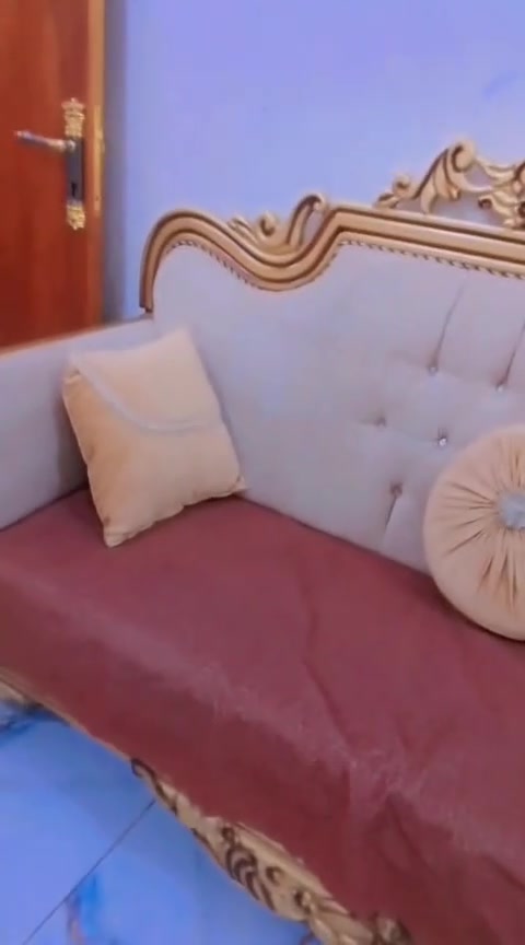 تخم ١١مقعد • للبيع • بي مجال قليل