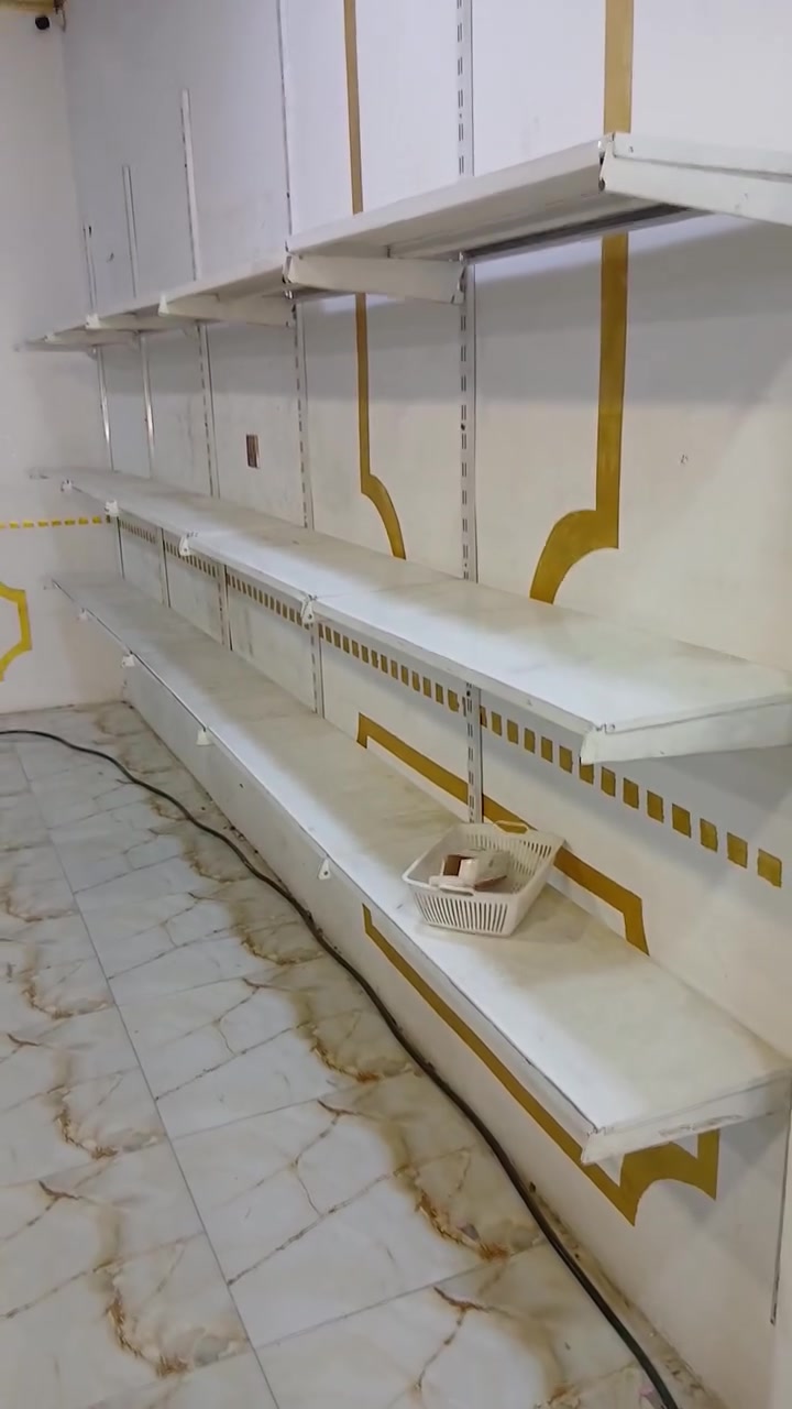 رفوف للبيع كل منهم وسعره
عنوان تلعفر حي القادسية فرع مجمع مقداد اوغلو عمارة البنفسجية 
للتواصل ***********
***********
