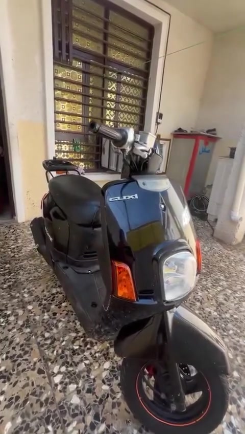 بوليس ١٢٠ • نضيفه • باتري ضعيف