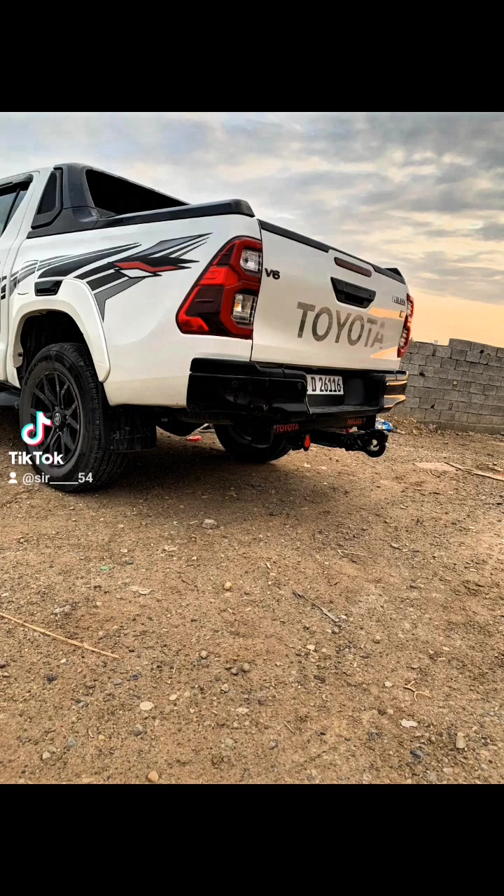 السلام عليكم متوفر هوك للبيع
+964 782 905 8822👉

نص مكتوب في الصور:
- TOYOTA HILUX GR جعفر الشمري JAFAR AL-SHAMMARI المسافة ما تفرقنا .. الاسم يكفي TOYOTA HILUX 22 02 TOYOTA HILUX جعفر الشمري
- TOYOTA جعفر الشمري *********** ***********