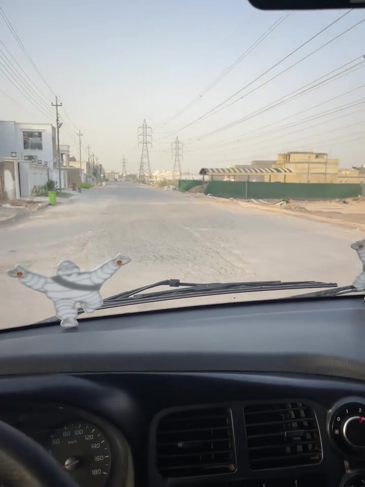 بيت تحت انشاء نسبت بناء 90 بل 100 البيع مساحته 158 الاستفسار ***********
