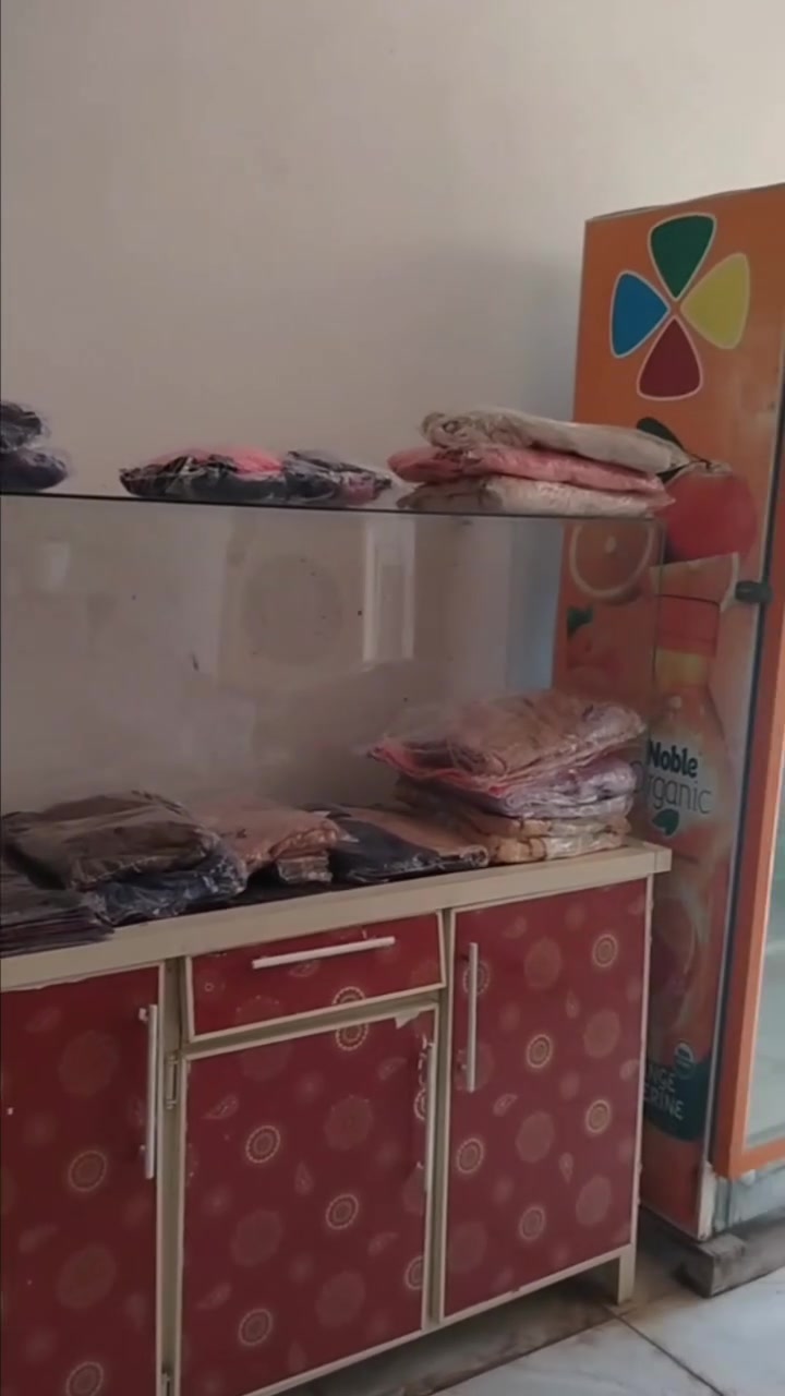 كاونتر • عارضة • ملحق