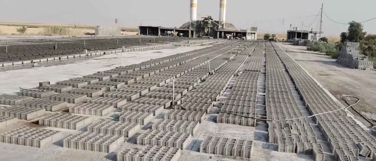 عل بركت الله 
ليلآ ونهار متواجدين  
نقل بلوك  ال مكان اضيج في كل مكان وسعر المناسب 
بلوك عادي 
بلوك كيلو ونص 
بلوك كيلو ربع 
بلوك ابو ١٥
 حسب اطلب المطلوب وكل الكميات متوفره عدنه 
والفقير وماعنده اي واحد يدلل علينه حنه بل خدمه  
للحجز او تواصل 
***********
