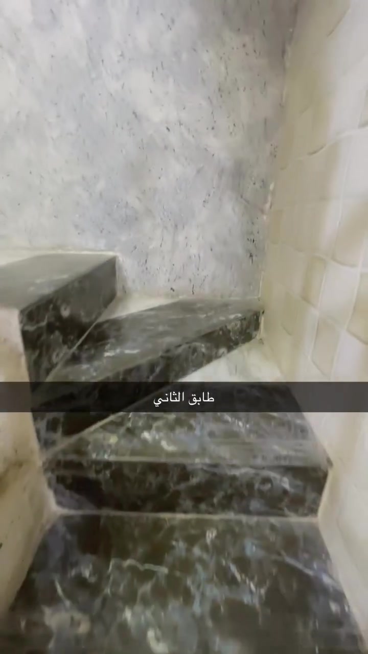 سلام عليكم للبيع سند ٢٥ خطيب زراعي شارع خوله شارع ابو فضل العباس للاتصال *********** مساحة ٥٠ واجهه ٤ نزال ١٢/٥ بناء ٢٠٢٣  تسليم مفتاح خلال ٥ ايام   سعره ٨٠ مليون وبيهه مجال يحتوي طابق الاول صاله غرفه حولي مطبخ ترك حمام داخلي وخارجي
يحتوي طابق ثاني غرفتين نوم وحولي وبالكونه مطله ع شارع

اضافه تانكي سخان ماطور مع بيت ً
