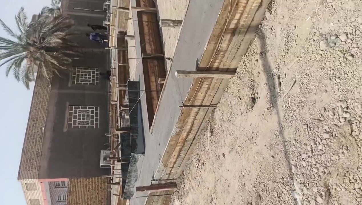 سلام عليكم نشتغل نجاره وحداده 
جميع انواع القياسات ***********
صب صطوح رباطات دنگ 
يوجد كادر صب خباطه يدوي او بم
المكان ناصريه/گرمة بني سعيد 
للتواصل ***********
