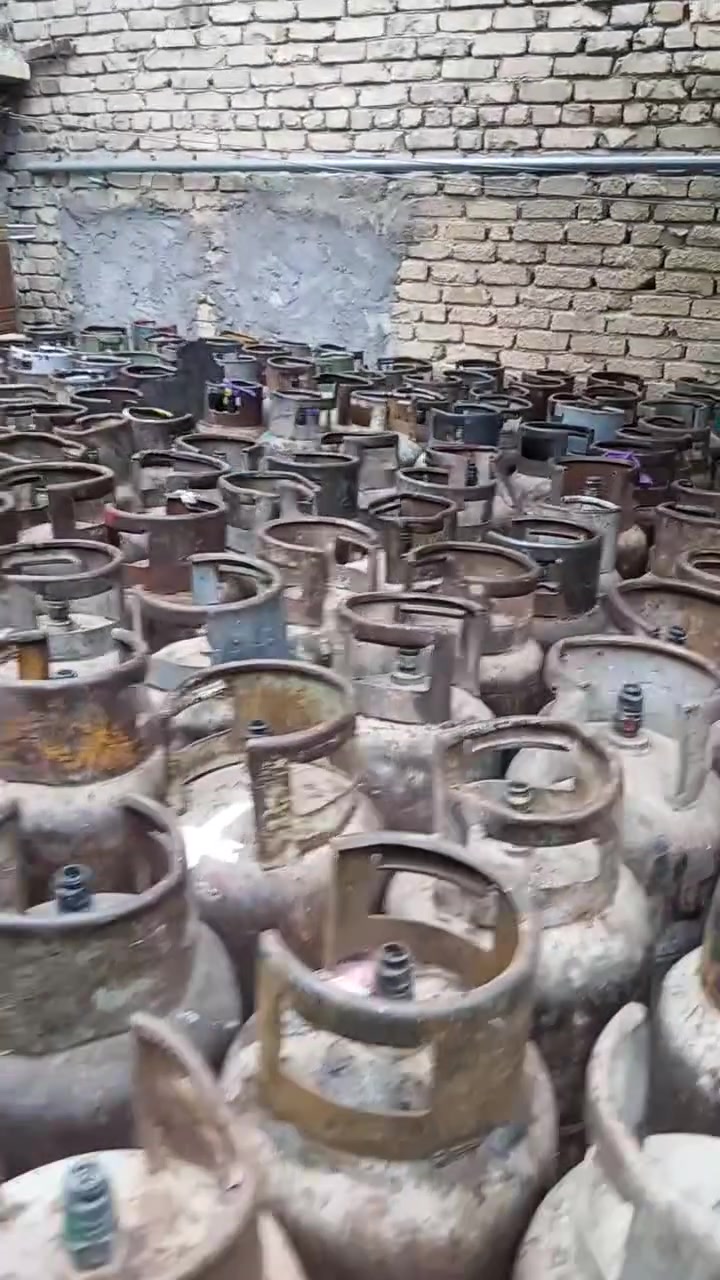 اسطوانات غاز للبيع سعره ٥٨ الف جملة  موجود توصيل مكاني مدينة الصدر ***********
