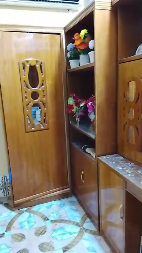 السلام غرفة خشاب حطاطة السعر 850 وبيها مجال *********** ابو خلد
