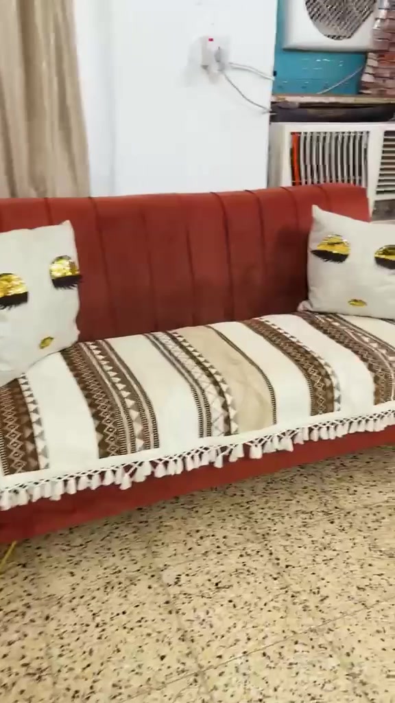 تخم جديد استعمال قليل ومريح السعر ٢٧٥وبي مجال بغداد الحسينية ***********
