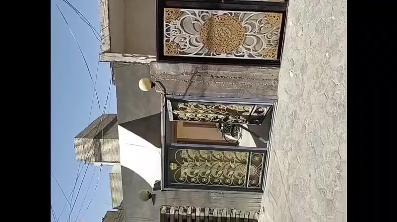 دار للبيع المساحة ١٢٠ متر شارع سيد احمد المختار قرب الروضة والسوق قريب شارع المدارس للاستفسار الاتصال على الرقم ***********
