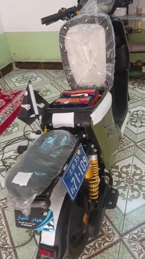 للبيع ار 9 استعمالها اقل ال شهر بطاريات كبار 32 امبير واتساب ***********
