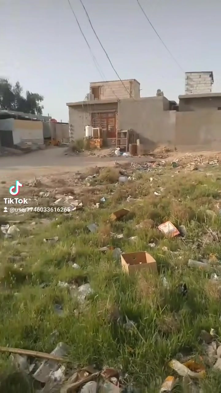 متوفره قطعه طابو زراعي سند 25 اقرار محكمه نهايه شارع دينار مقابل المجمع السكني مساحتها 200 متر سعرها 25 

***********
