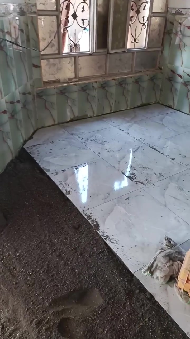 خلفه سيراميك متفرغ للعمل.    نعمل سيراميك مرمر كرانيت بورسلين.     بآيات درج حجر قرض.       استفسار أكثر اتصال ***********.  مستعدون لكافه اعما ل الترميم
