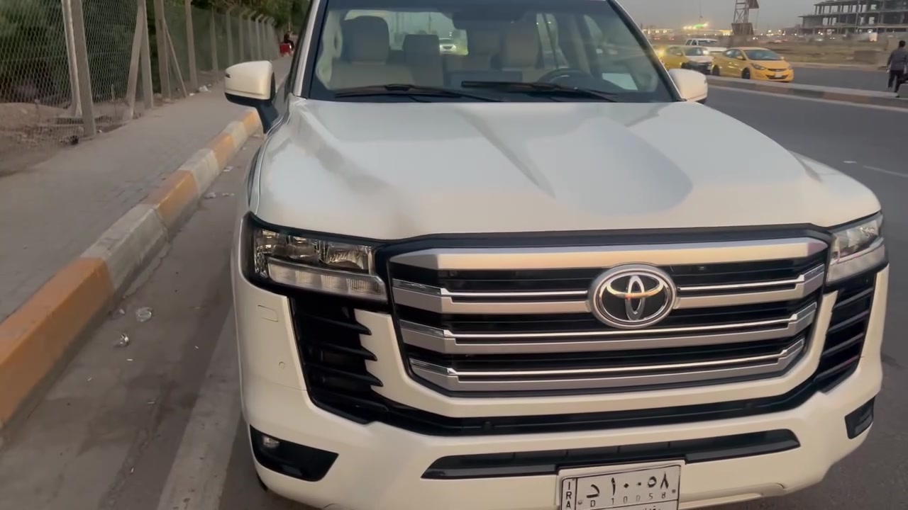 السلام عليكم جكساره موديل ٢٣ للبيع السعر من الأخير ٤$شداة ابو كرار العضيمي (***********) رقم بغداد السياره جافيه ومعمره تعمير ترجه ولا للعلم جميع الرباكات سليمه فقط البردات كير ومحرك على وضع الشركه مكان بغداد للعلم الرقم مميز
