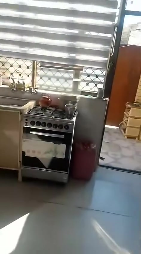لشدار للبيع بناء حديث سيراميك كرانيت طابوك البتلو رفت مقابيل صورة أبو مهدي رابع بيت عن الشارع العام المساحه ١٦٠ متر *********** بالنهروان
