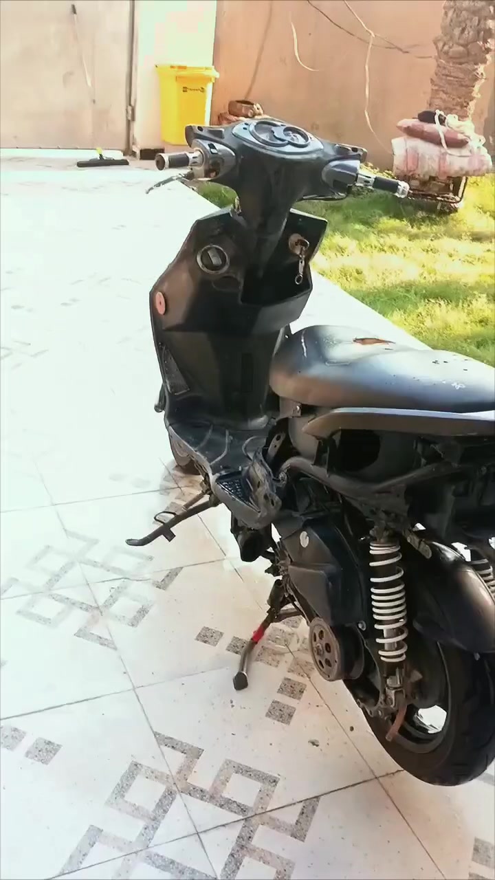 سلام عليكم دراجه سكنس فحل نوزل خطين دراجه كامل نكره لايت هورن كامل نقص بيه ترايش وصفاحيات وبيه   عنوان ديالى بعقوبة تقاطع الساده تواصل راسلني واتساب ***********
