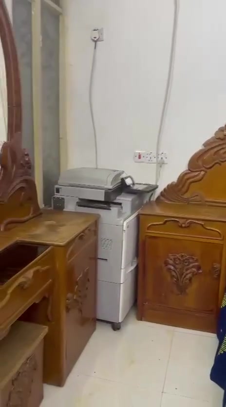 غرفه • بدون كنتور • للبيع