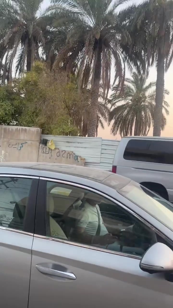 فرصه ذهبيه للأستثمار
أرض بالكريعات مساحه 3000 متر

الواجهه 120 على شط دجله 

النزال يتراوح بين ال 20 وال 30 للبيع 1500 والباقي تشجير

الأرض مفروزه بيه قرار قاضي طابو صرف سكني 

فتح بيان مباشر سعر المتر 28 ورقه وقابل للتفاوض 📞 ***********
