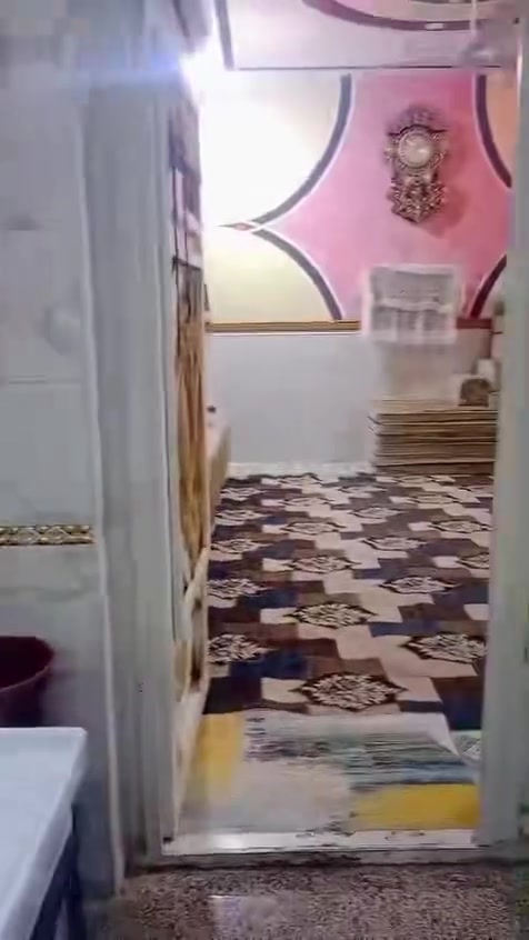 بيت خلفي 100م حي الفداء نهايت شارع ابو لبنان قرب دوريه بي قرفه ومخزن فوك فول موصفات مثل ماتشوف سعر 72 ***********ستفسار
