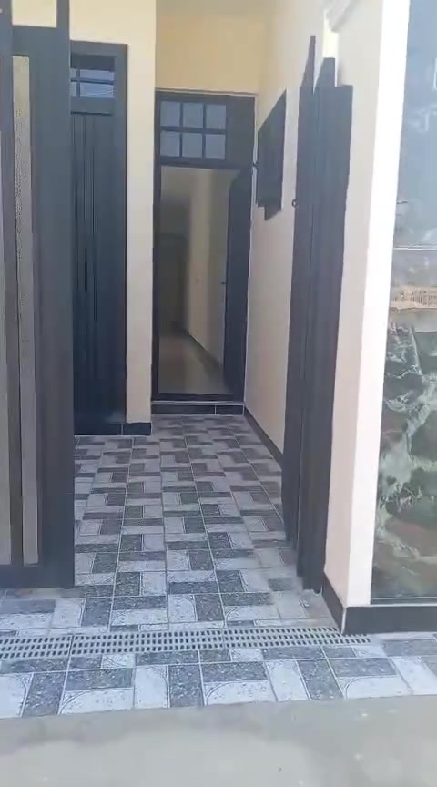 دار سكن مساحة ١٠٠  برغة عله شارع ٢٠. طابق واحد بيت كامل مكمل مثل ما موضح بالصورة.  السعر ٧٥ وبيه مجال للاستفسار الاتصال. 
***********
