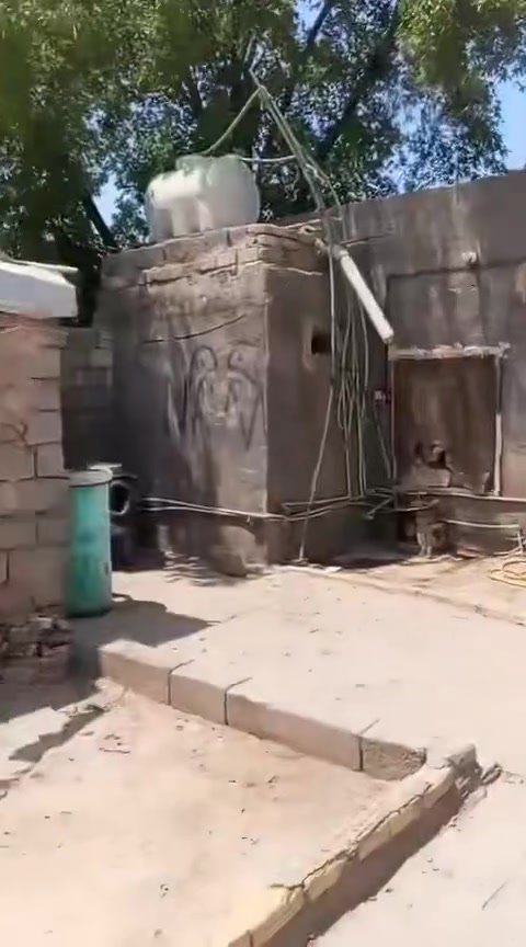 سلام عليكم بيت حواسم للبيع مقابيل ثيله حي الخليج الاستفسار الرقم*********** مكلف بل نشر
